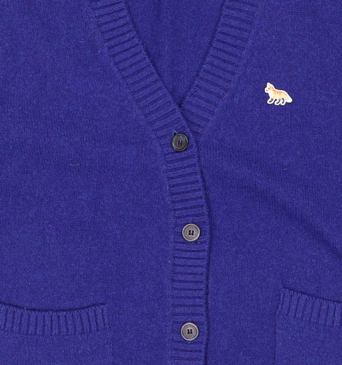 메종 키츠네(MAISON KITSUNE) 카디건 001