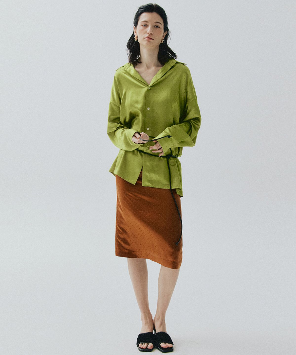 베데르미(VEDERMI) rust satin midi skirt