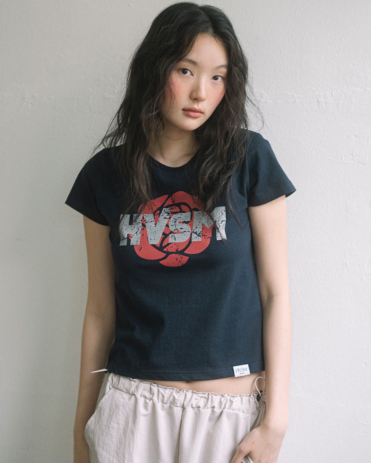 해비즘(HAVISM) HVSM ROSE S/S TEE(NAVY)