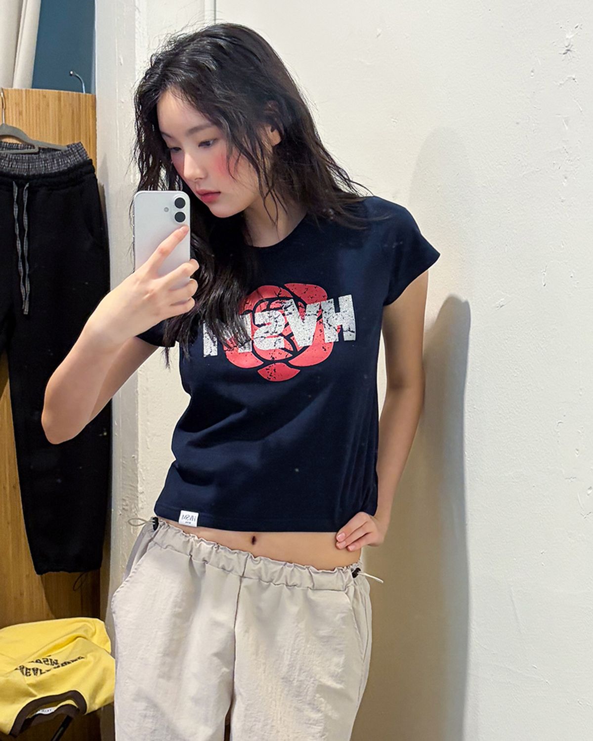 해비즘(HAVISM) HVSM ROSE S/S TEE(NAVY)