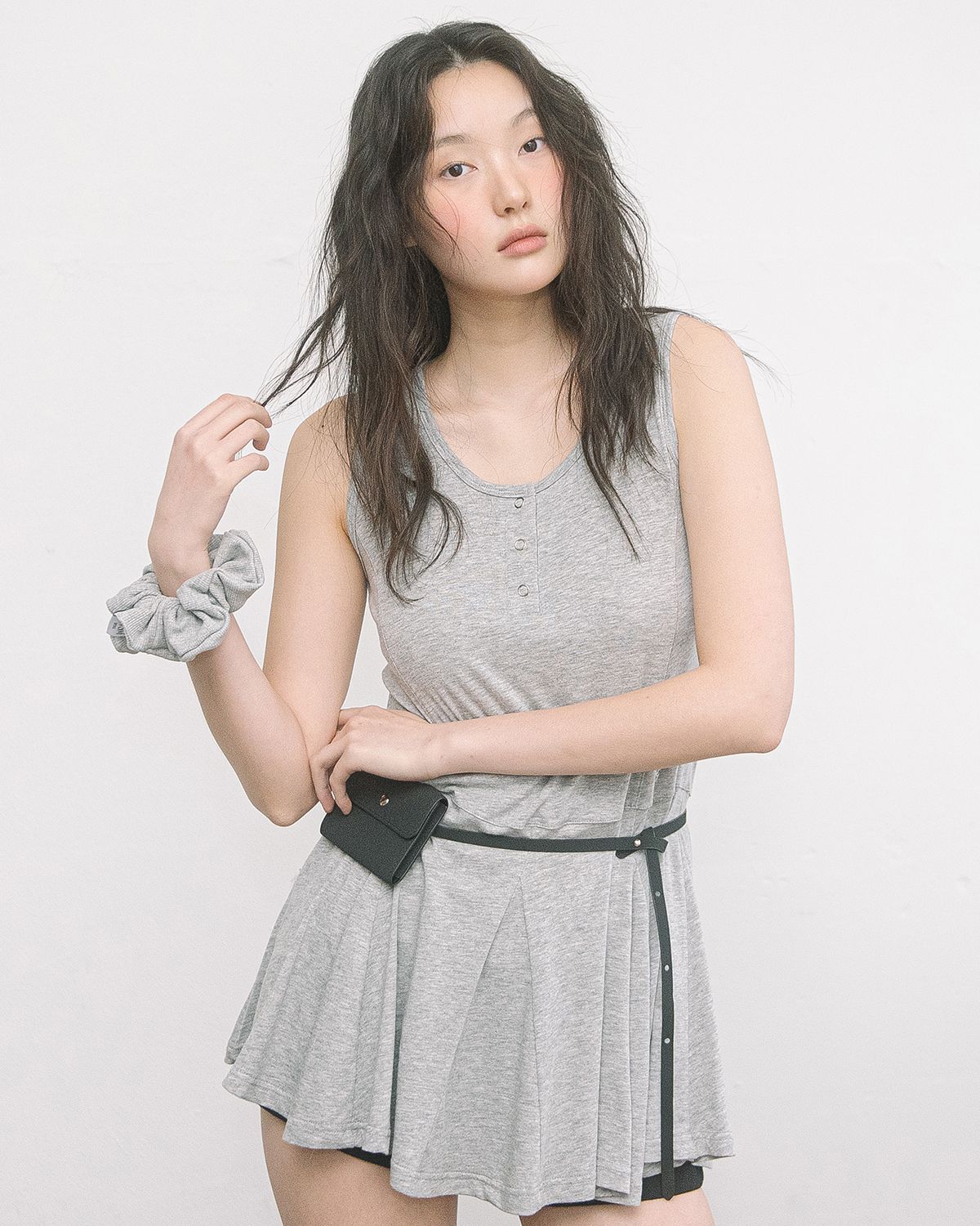 해비즘(HAVISM) HENLEY NECK LONG SLEEVELESS(GREY)
