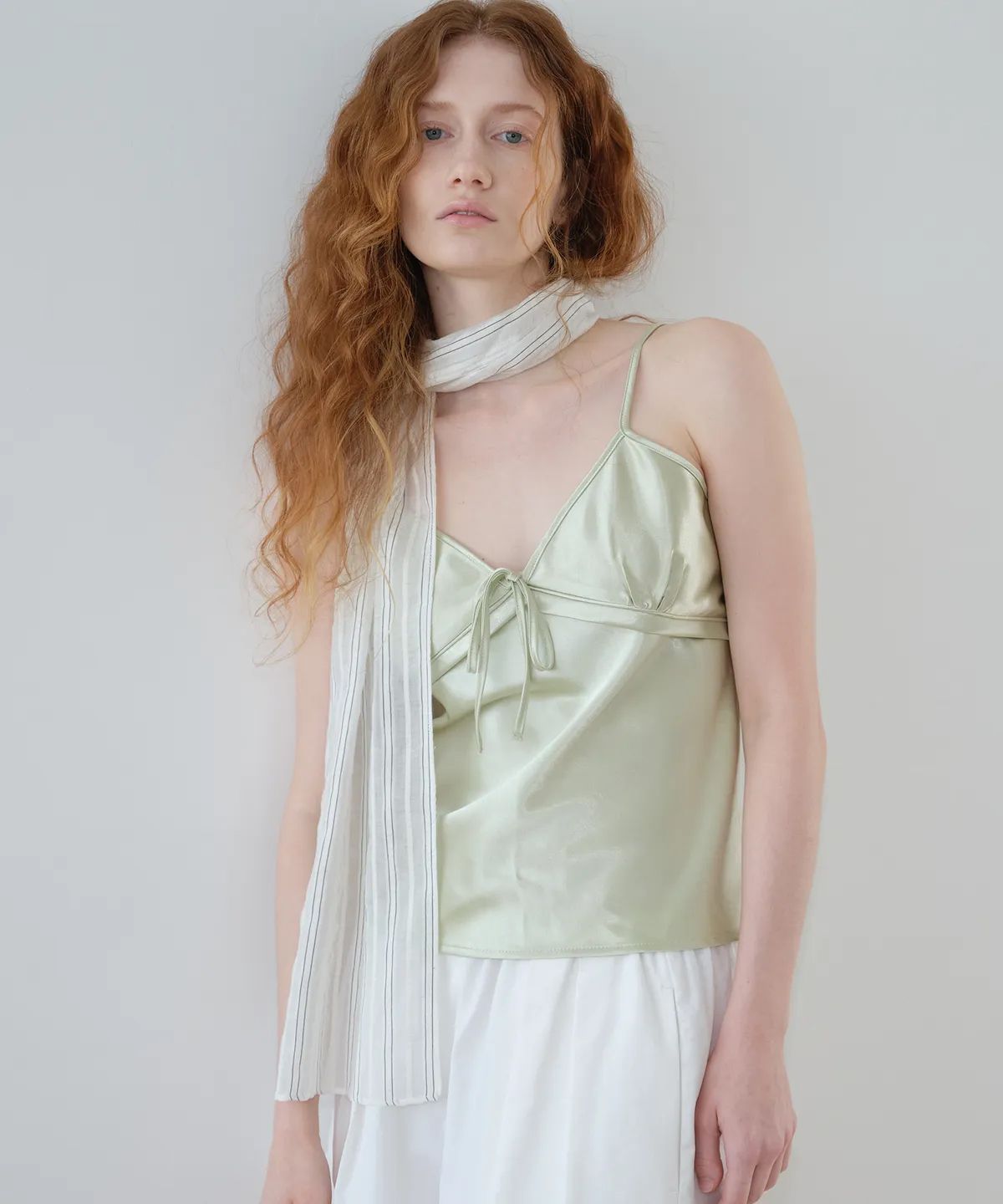 포에트서울(POETSEOUL) RIBBON SATIN SLEEVELESS_green