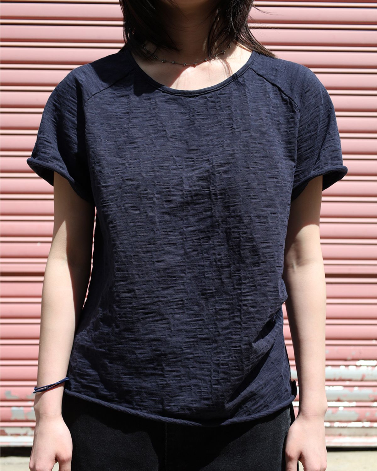 소티에(SUTIL) Natural Textured Half T [Navy]