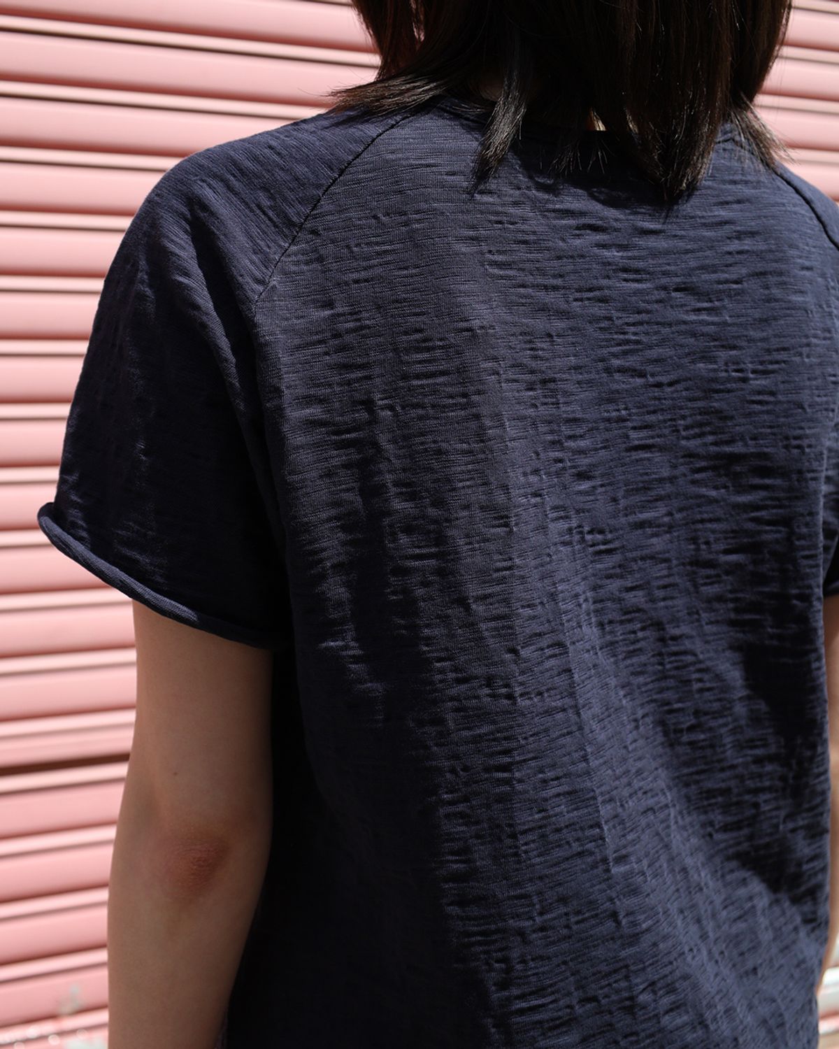 소티에(SUTIL) Natural Textured Half T [Navy]