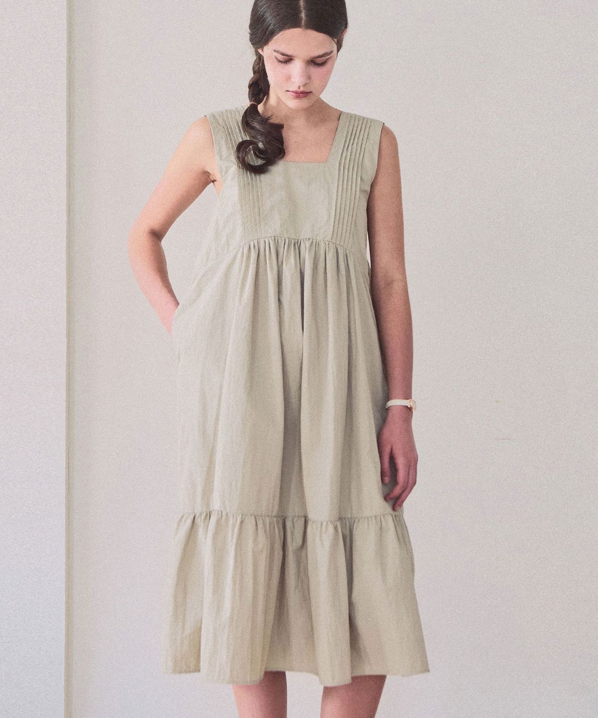 슬로우롤리(SLOWLOLLI) Maren volume dress - Beige