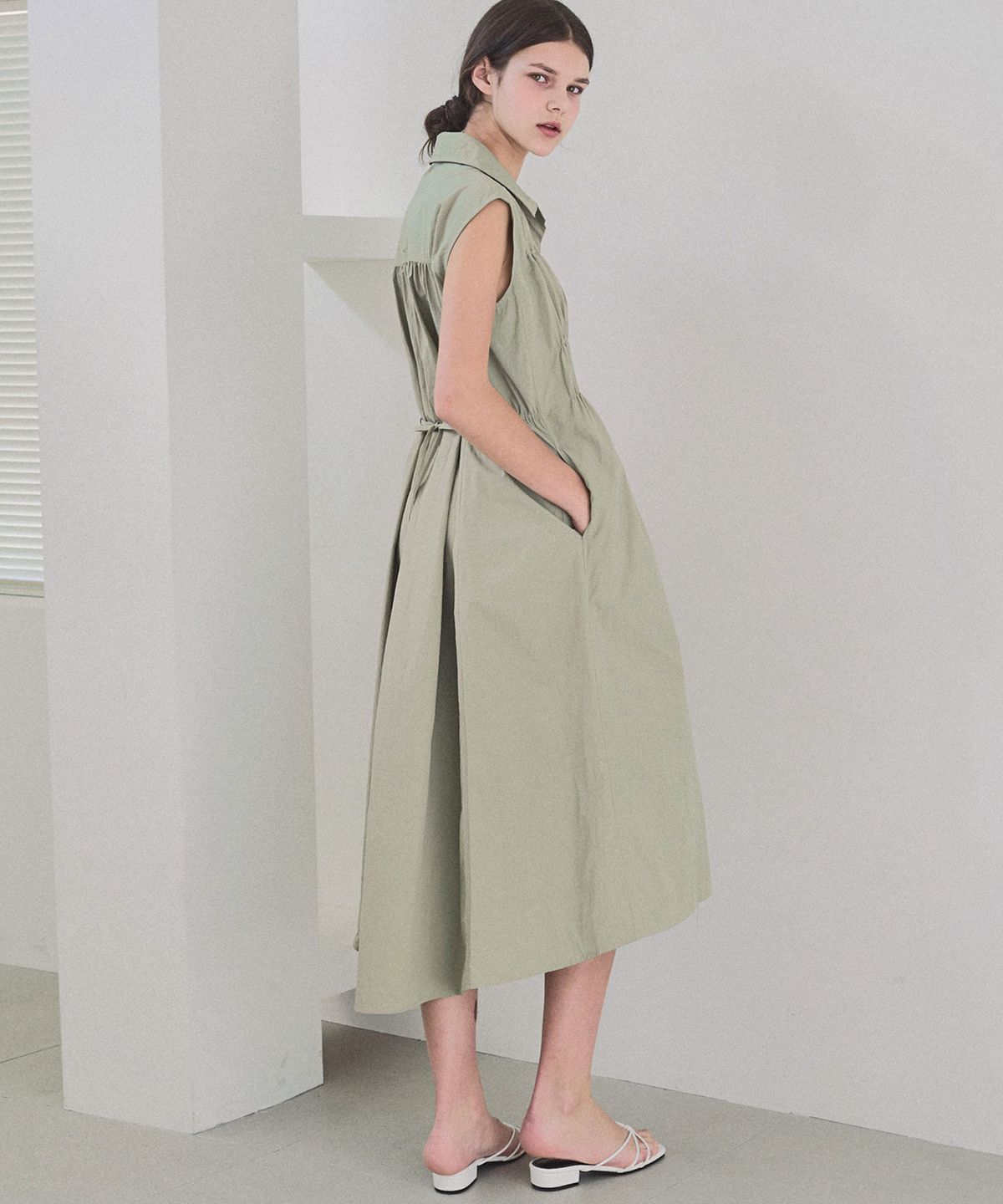 슬로우롤리(SLOWLOLLI) Pintuck string sleeveless dress_2 Colors