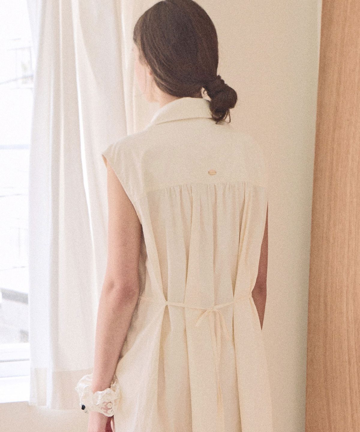 슬로우롤리(SLOWLOLLI) Pintuck string sleeveless dress_2 Colors