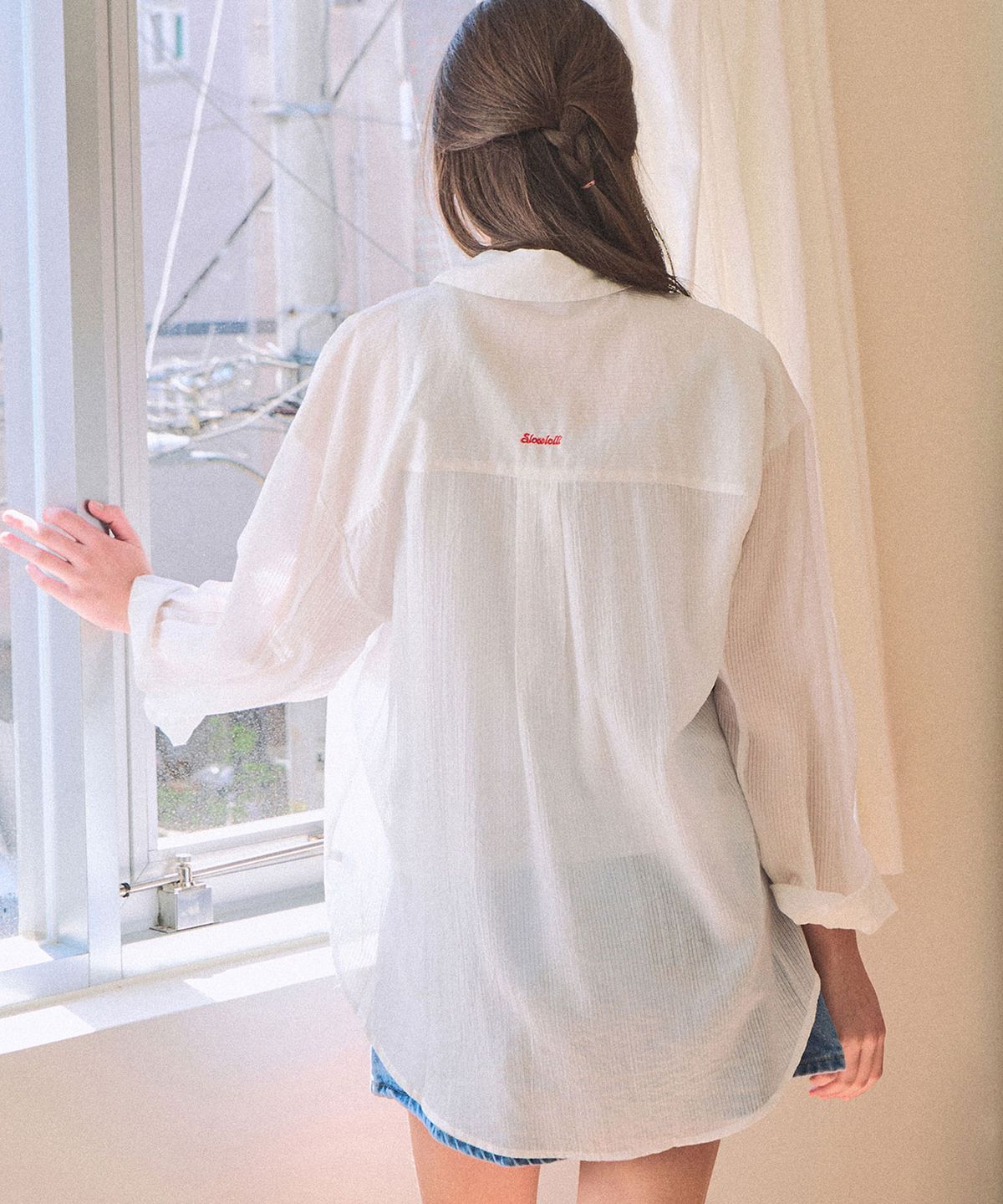 슬로우롤리(SLOWLOLLI) Sheer back logo shirt_3 Colors