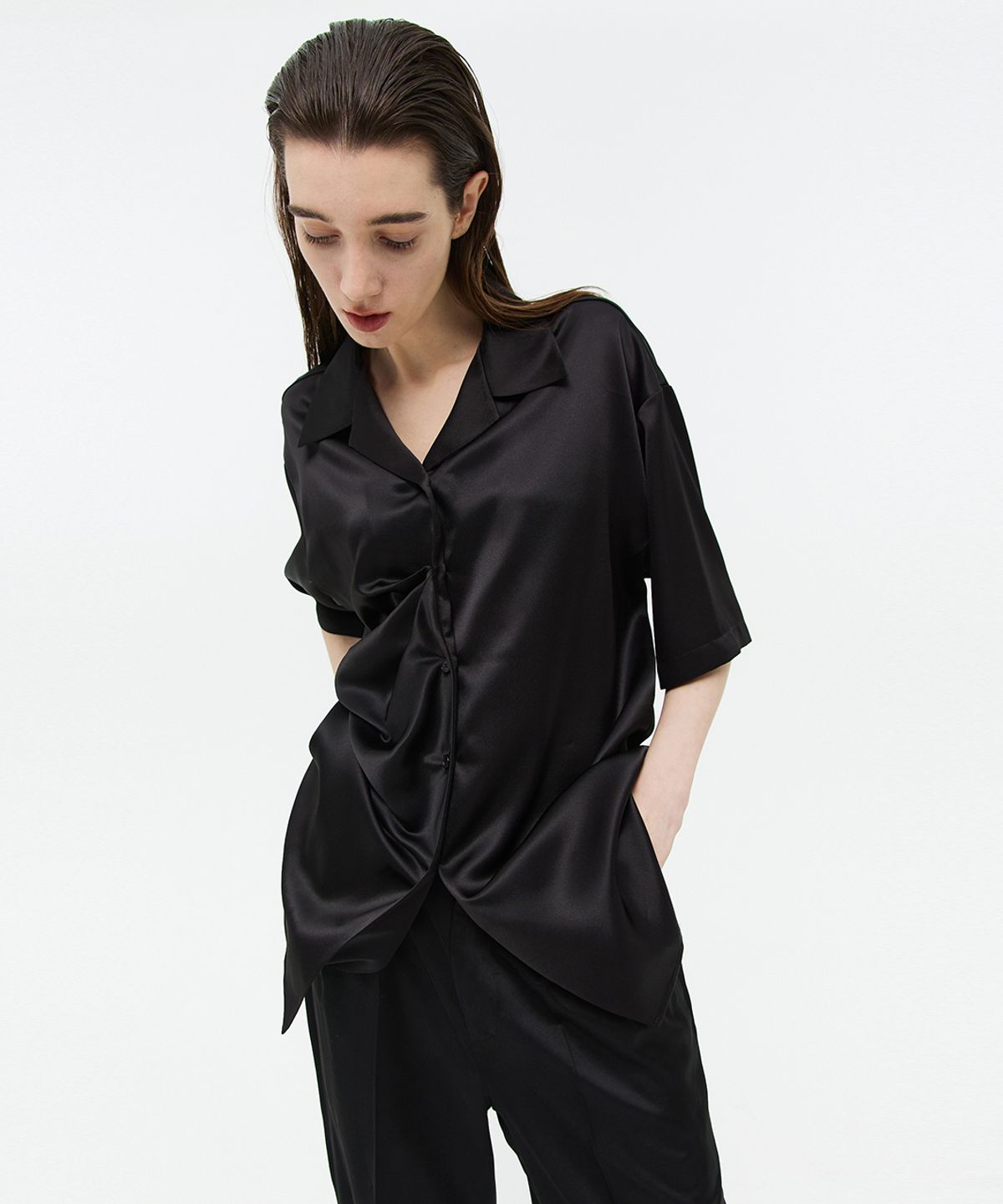베데르미(VEDERMI) satin front tuck half sh