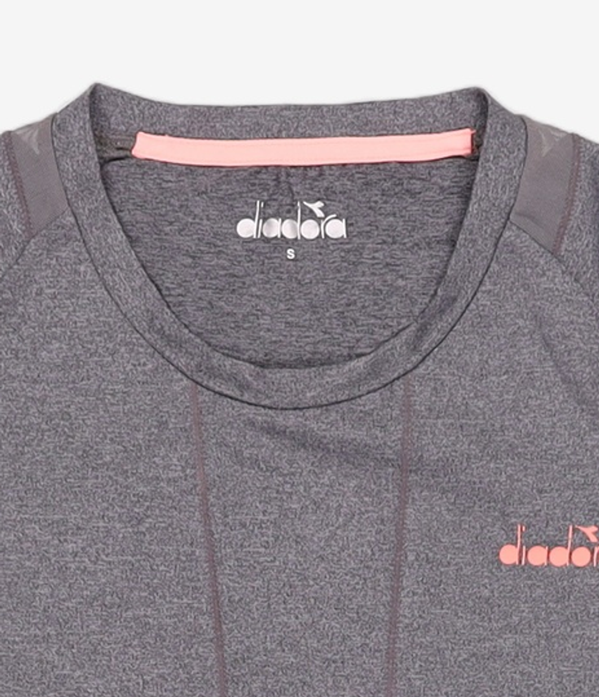 디아도라(diadora) 긴소매 티셔츠 S