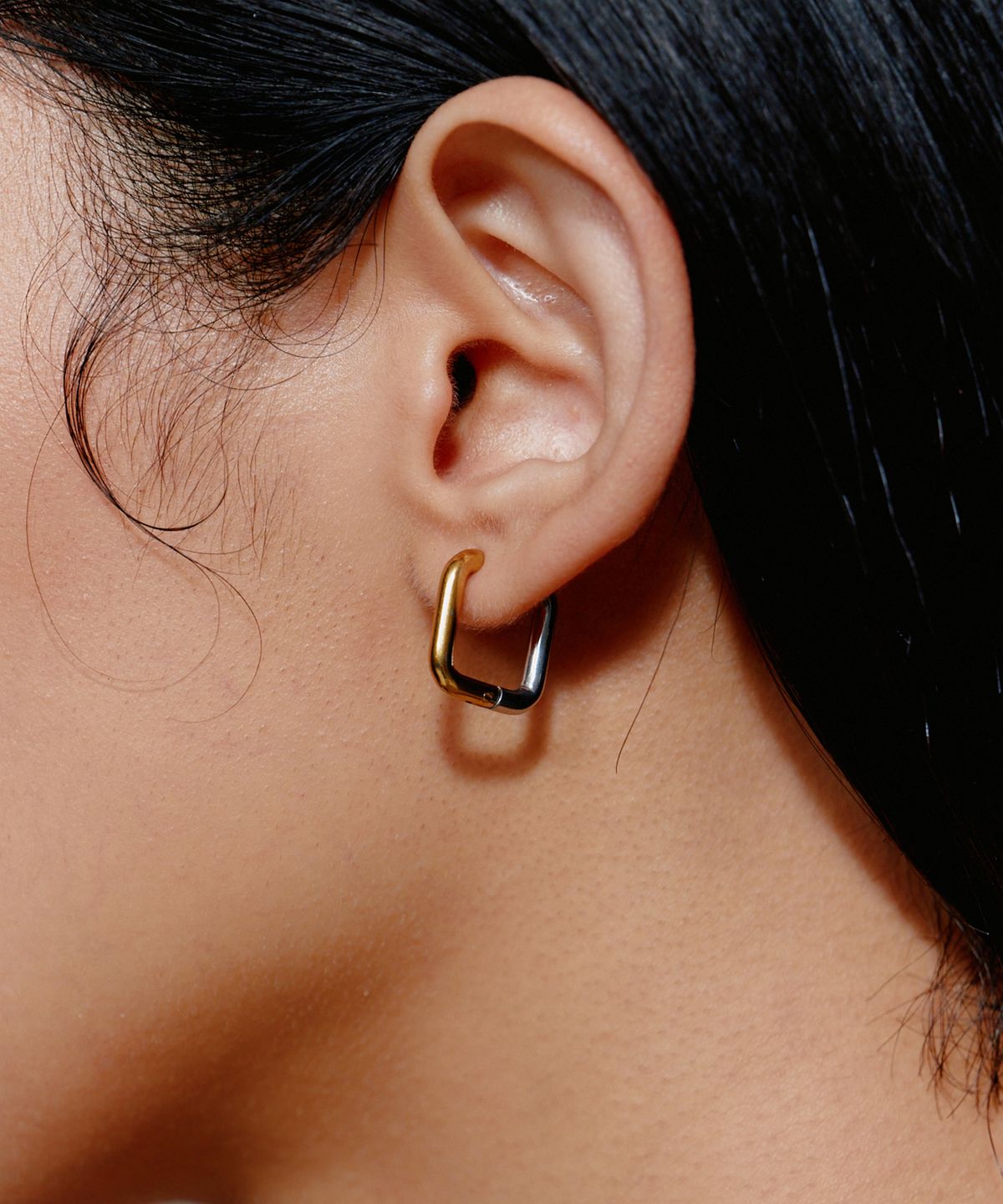 노비스도쿄(NOVICE TOKYO) 힌지형 투톤 스퀘어 후프 피어싱 Hinged Bicolor Square Hoop Pierce［Stainless]