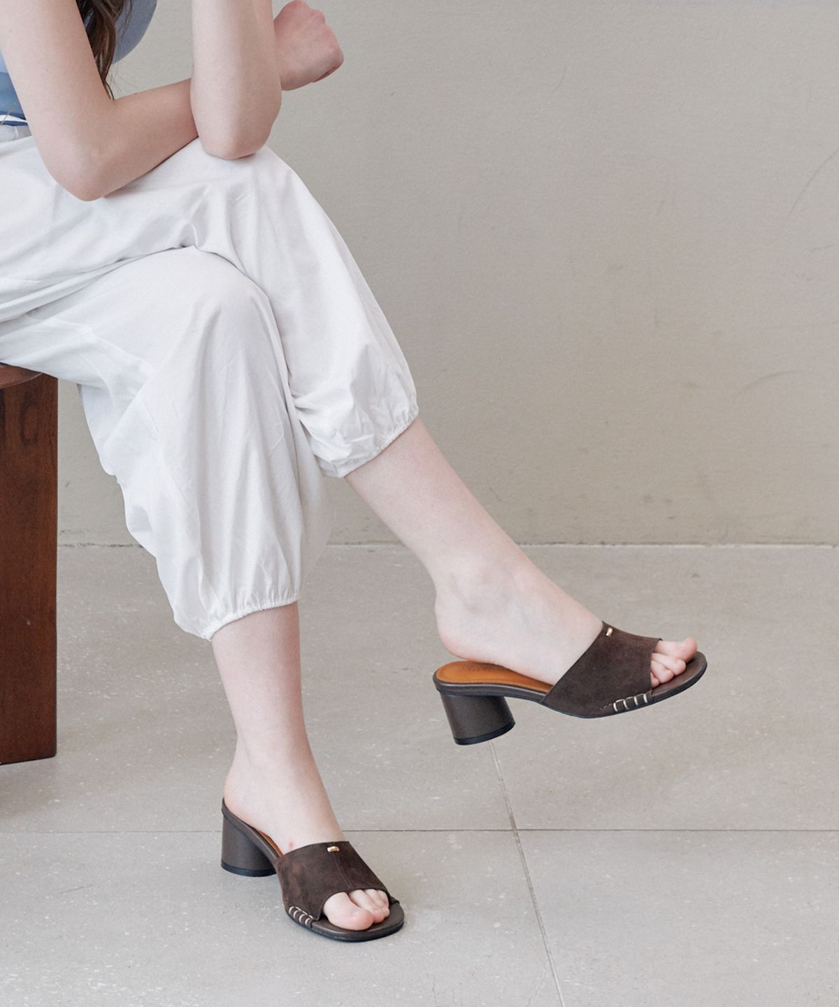프리플라(FRI FLA) ljh0104 Cover Block Heel Mules - 3 Colors