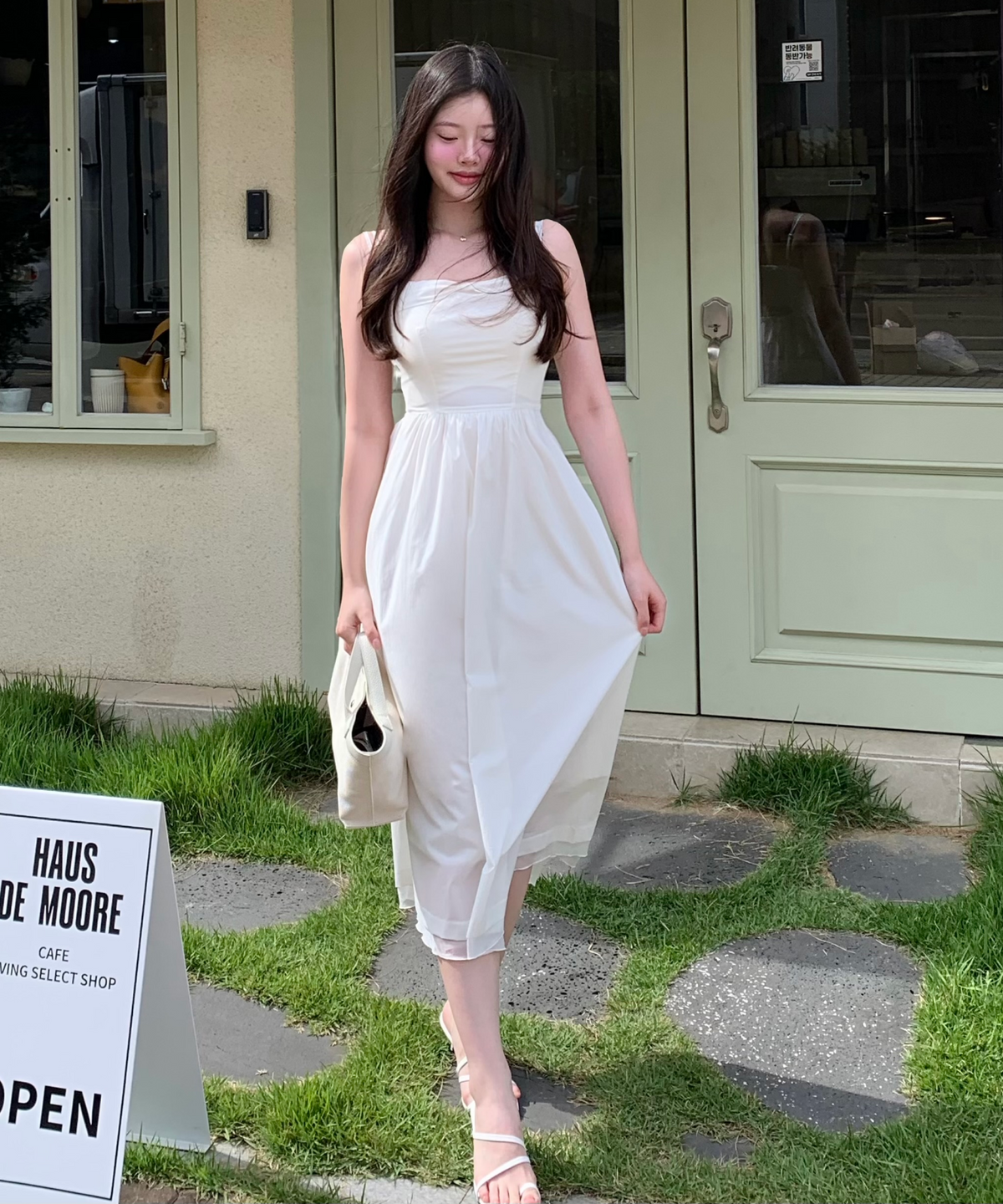 로엠(ROEM) 뷔스티에 롱 원피스 RMOWG26R13