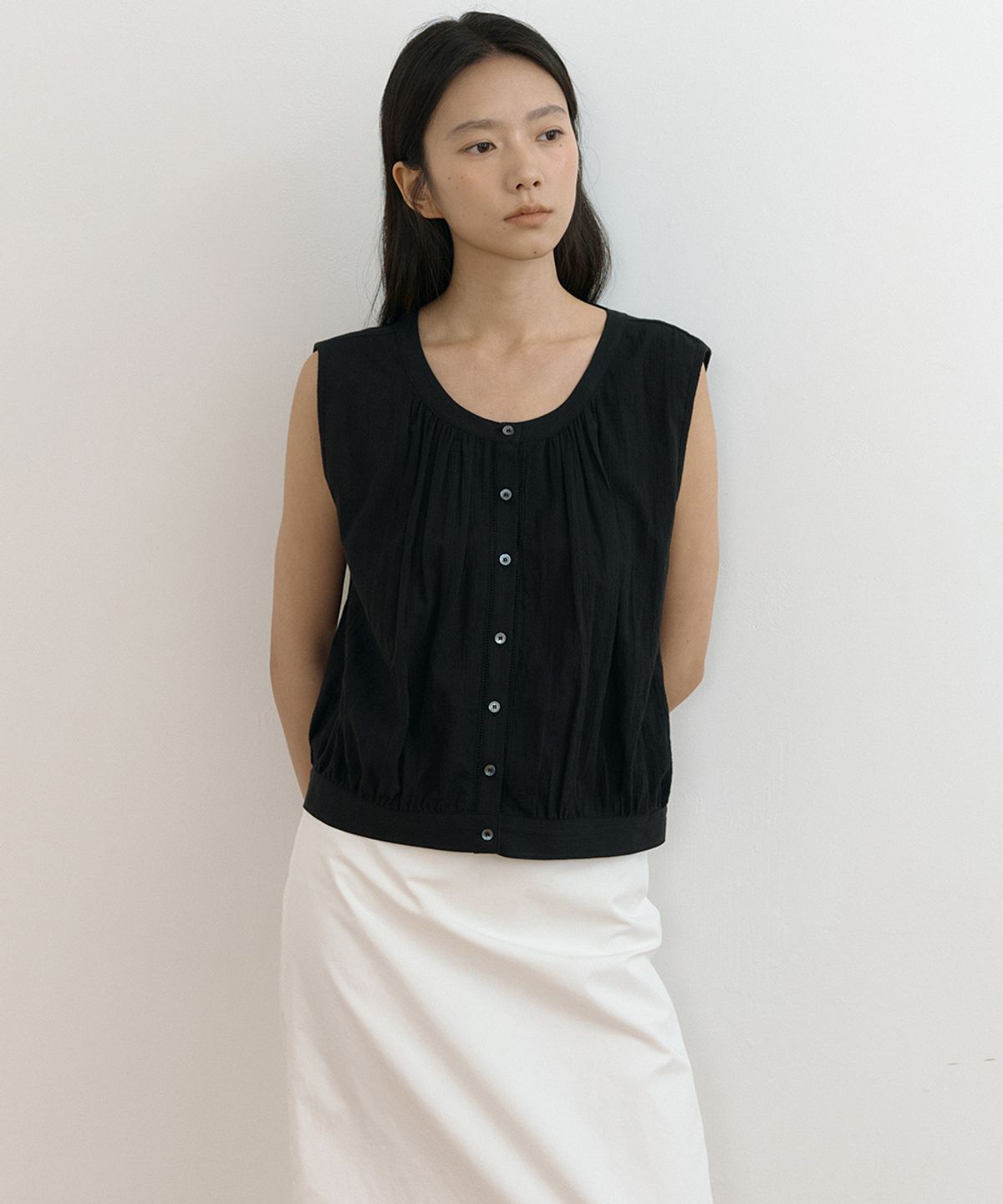 링서울(LINGSEOUL) jacquard sleeveless blouse-black