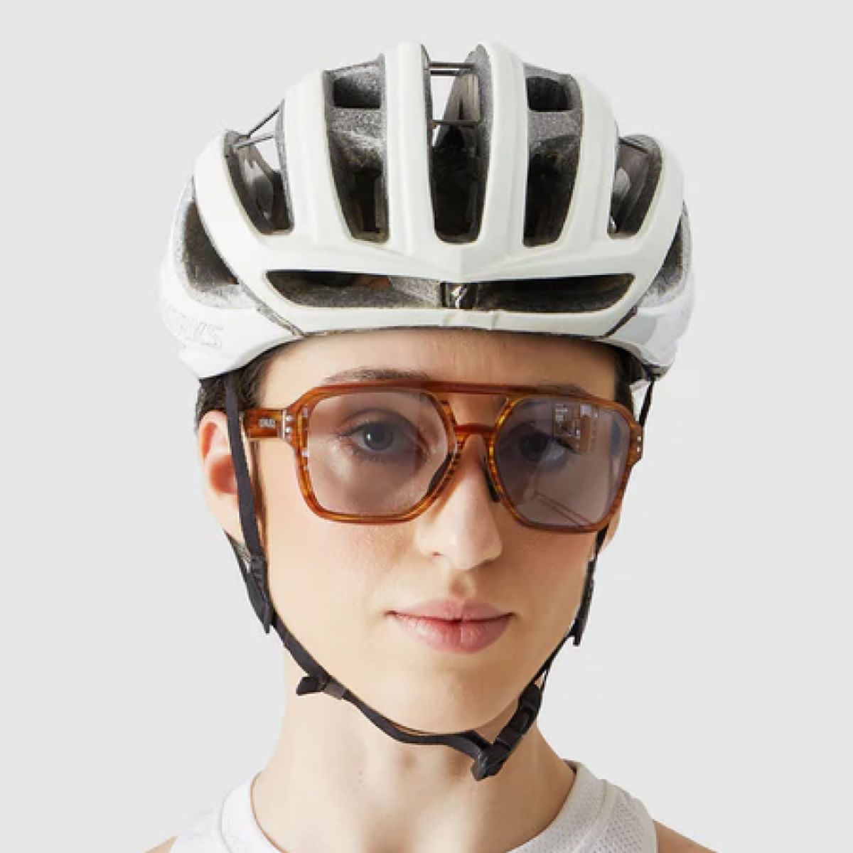 카페 드 사이클리스트(CAFE DU CYCLISTE) 파비우스 클래식 선글라스 앰버 공용