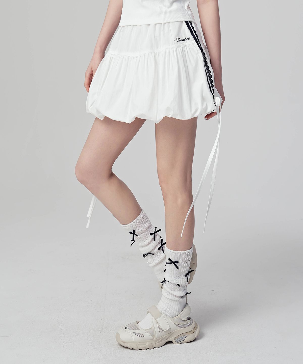 어반드레스(AVANDRESS) 아일리 레이스 라인 벌룬 스커트_4Colors