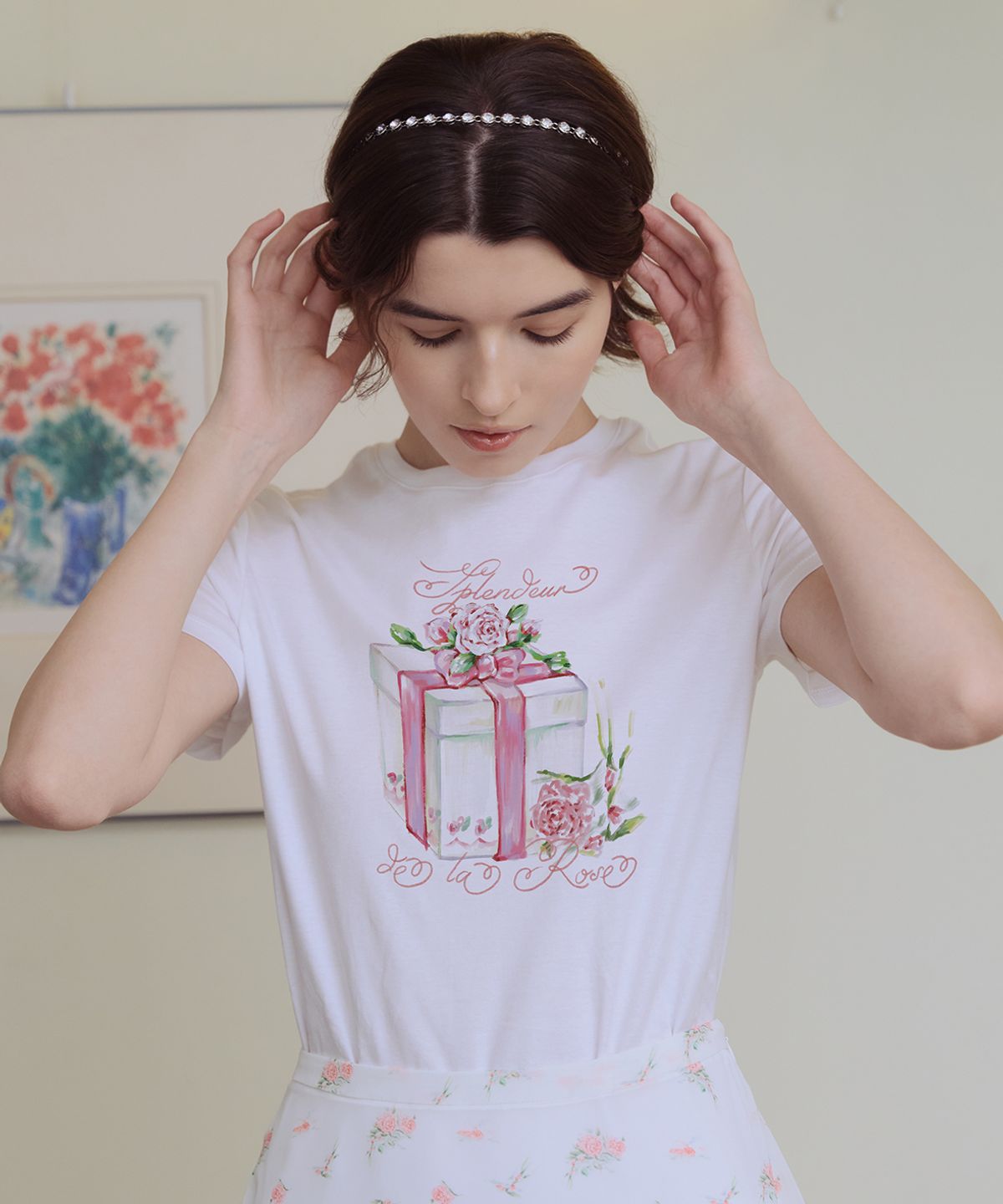 아이스가든에이오공팔(ICE GARDEN A.508) Rose Decorated Gift Box Print T-shirt
