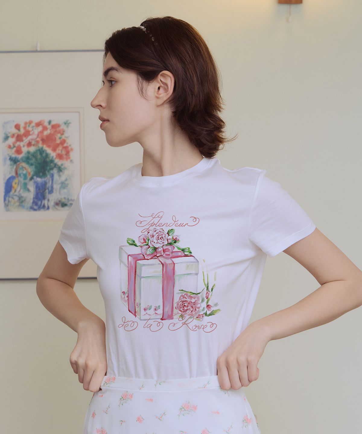 아이스가든에이오공팔(ICE GARDEN A.508) Rose Decorated Gift Box Print T-shirt