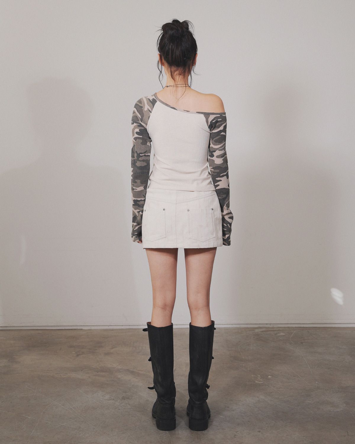 여린(YEORIN) Camo Button Long Sleeve (Beige)