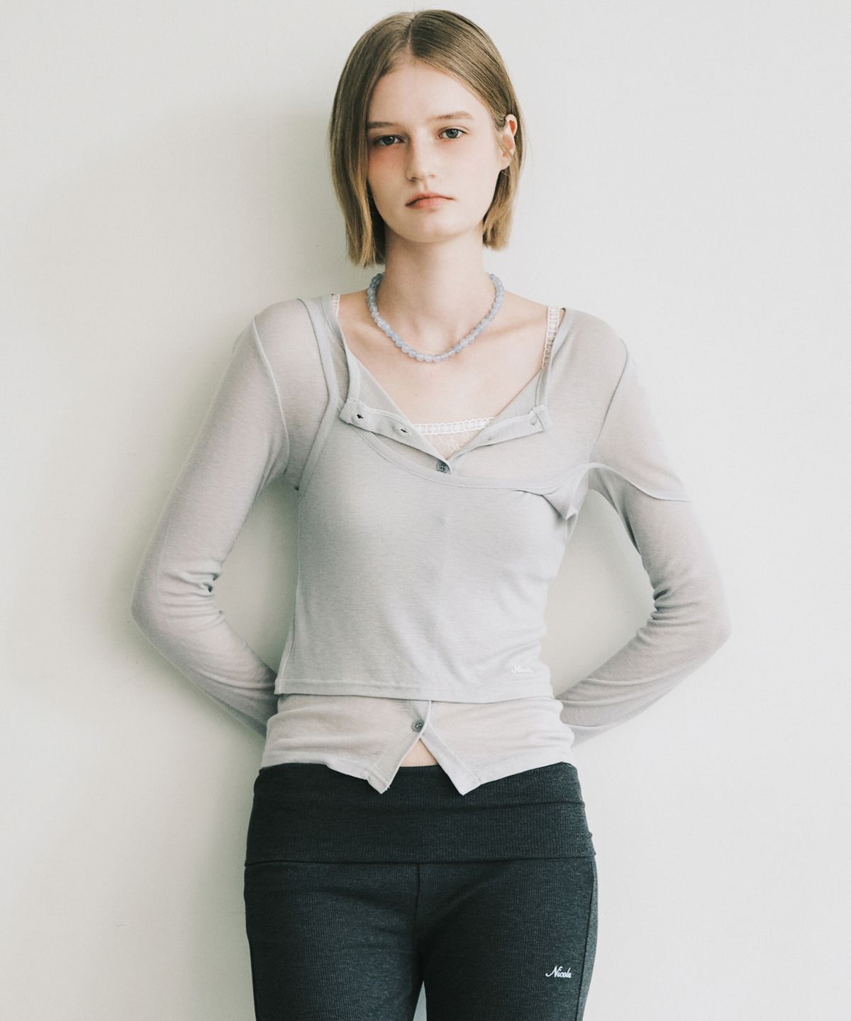 닉앤니콜(NICK&NICOLE) HENLEY NECK LAYERED SLEEVE TOP_GRAY