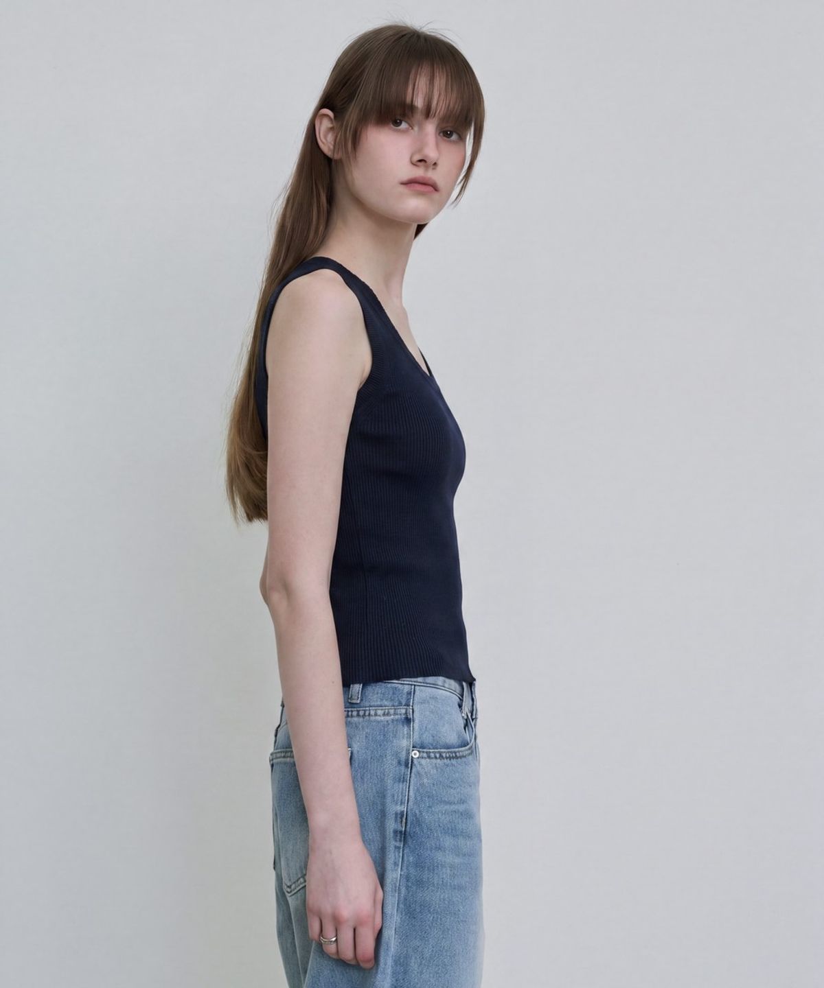 디에토(DEETO) Basic Ribbed Tank Top [NAVY]