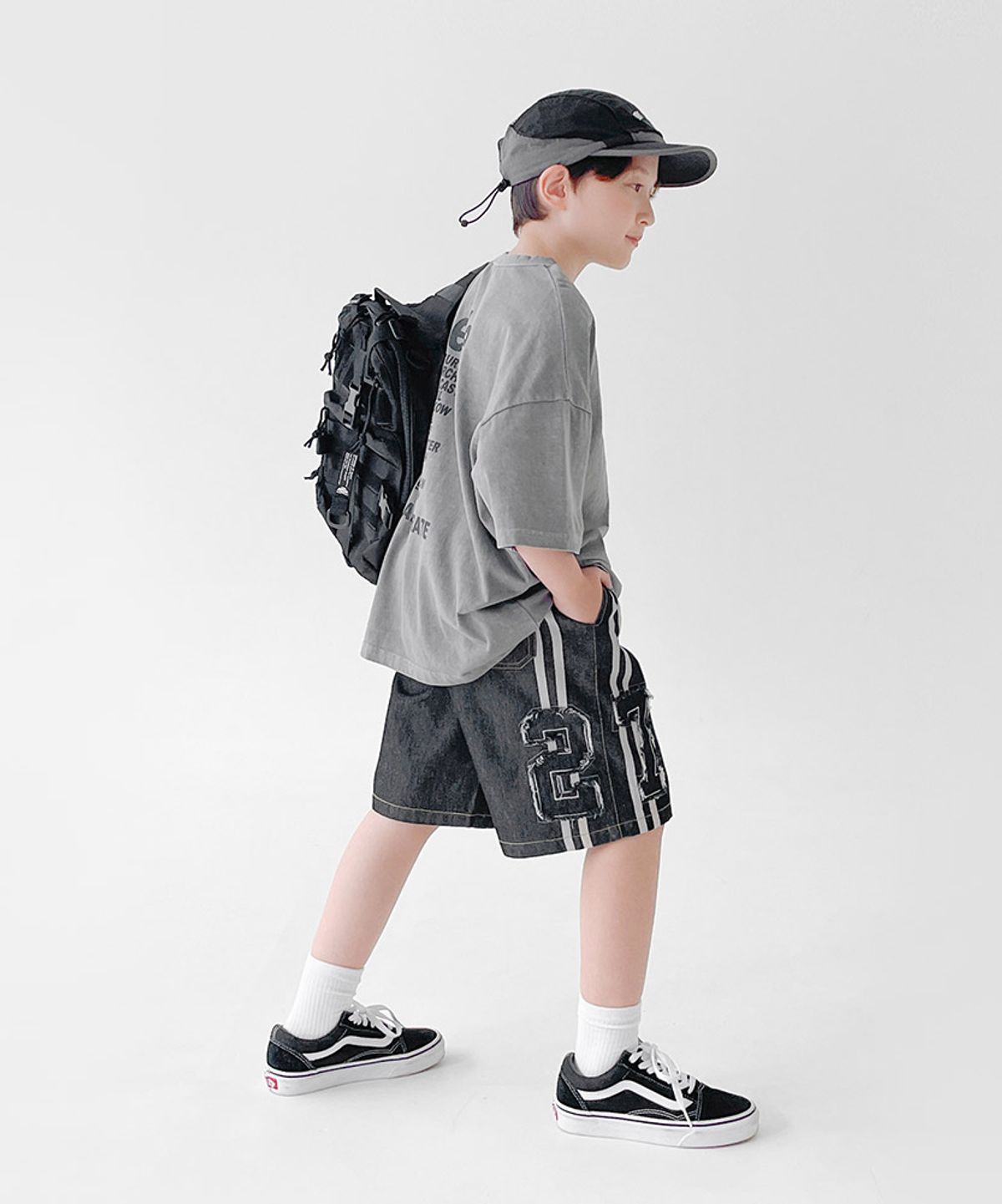 베리클로젯(BERRYCLOSET) 빌리 트랙 버뮤다 데님 팬츠