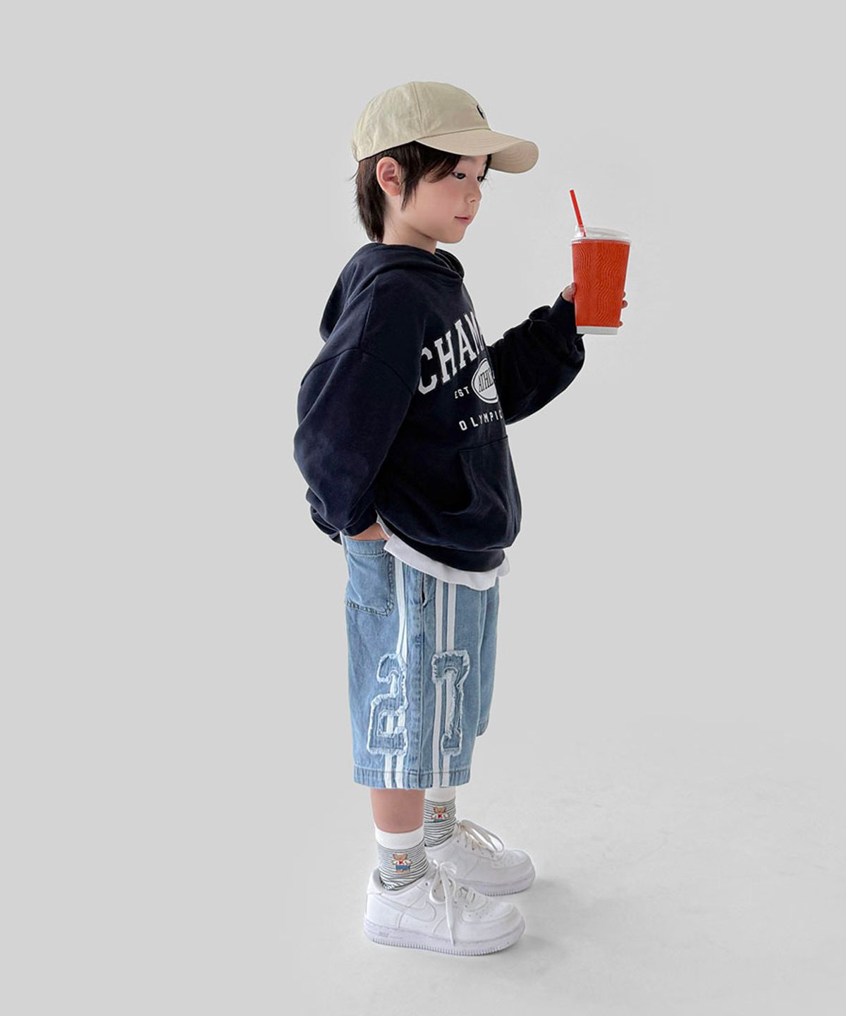 베리클로젯(BERRYCLOSET) 빌리 트랙 버뮤다 데님 팬츠