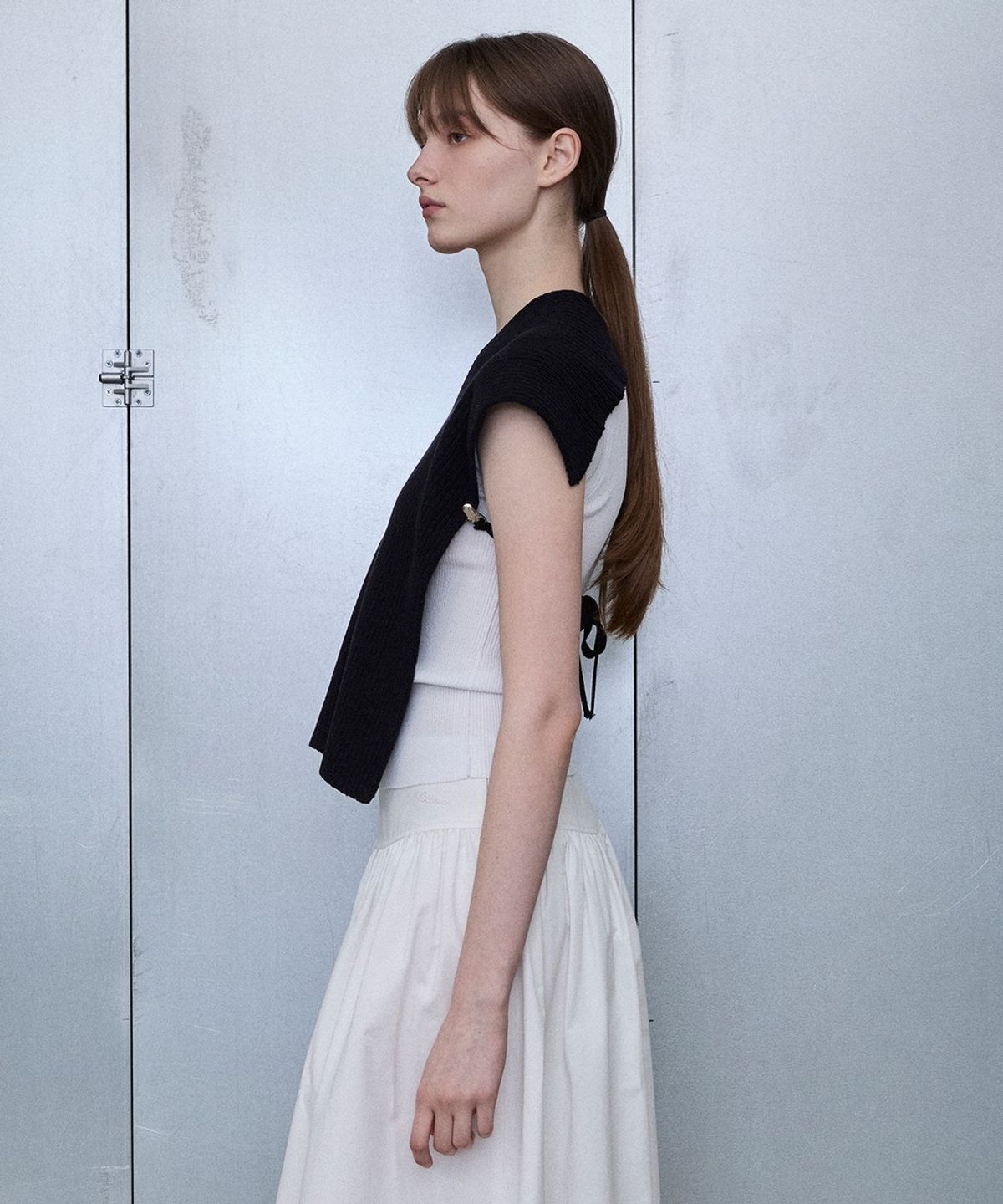 디에토(DEETO) Open-Back Chunky Knit Vest [D/NAVY]