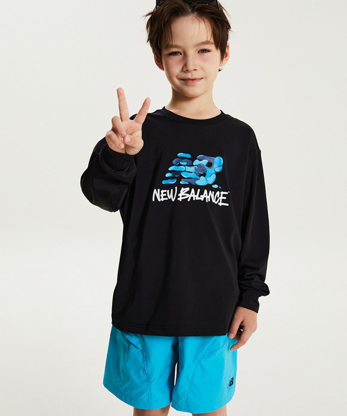 뉴발란스 키즈(NEWBALANCEKIDS) Spotlight Hot Summer_퀵드라이 긴팔티 셋업 아동 상하복 NK9RG3972U19