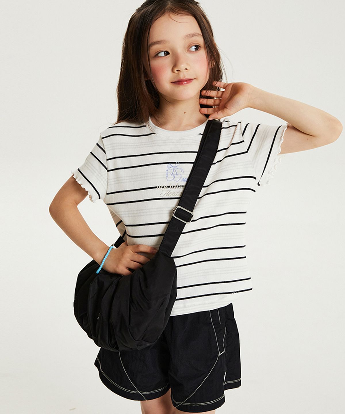 뉴발란스 키즈(NEWBALANCEKIDS) NBgC Cherry Blossom_아동 골지 스트라이프 티셔츠+샤이니 우븐 반바지 셋업 NK9YG2771G39