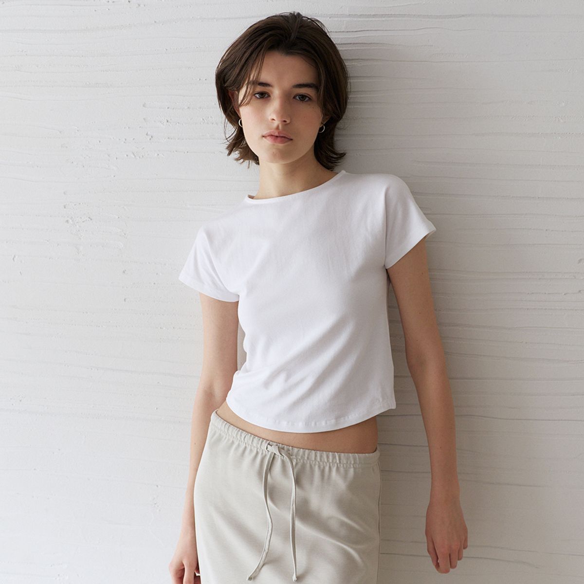 노우드(NOEUD) Seamless-Line Tee (Ivory)
