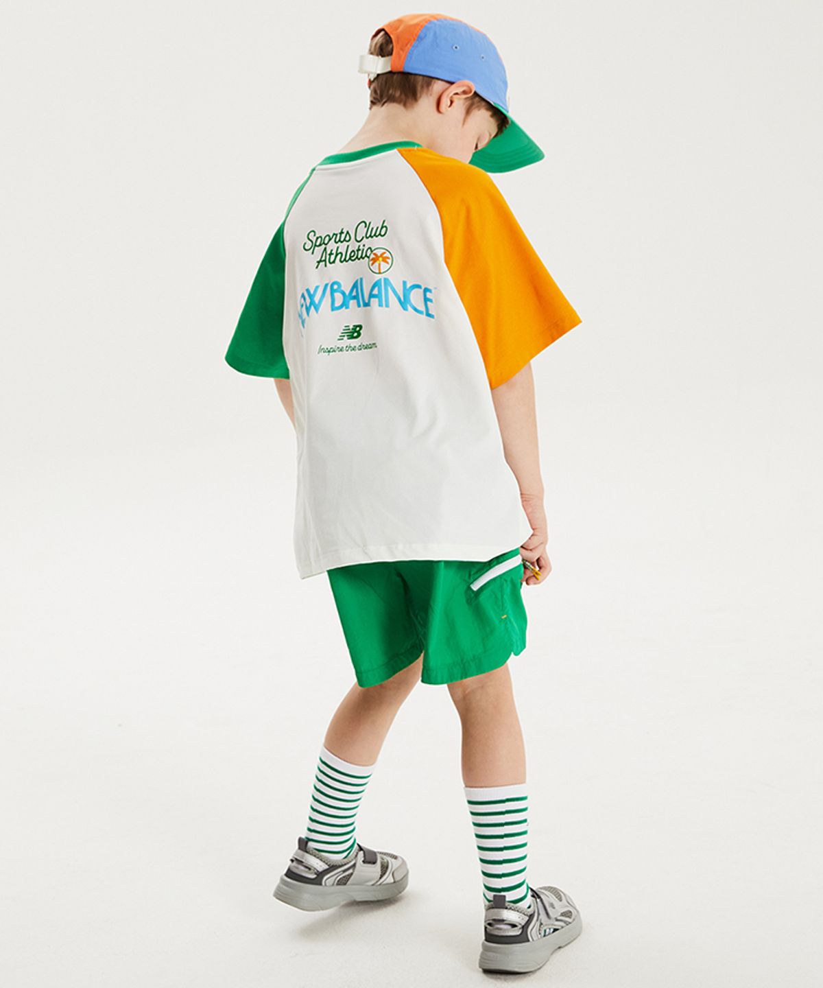 뉴발란스 키즈(NEWBALANCEKIDS) SUMMER WAVE_컬러블럭 라글란 반팔 셋업 아동 상하복 NK9YG3973U40