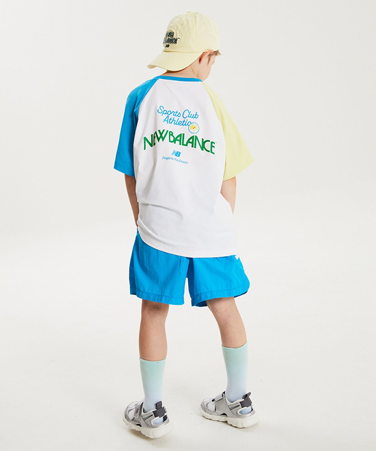 뉴발란스 키즈(NEWBALANCEKIDS) SUMMER WAVE_컬러블럭 라글란 반팔 셋업 아동 상하복 NK9YG3973U50