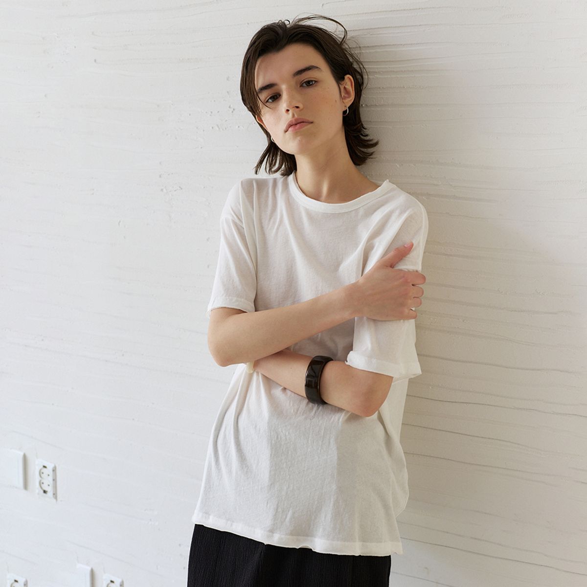 노우드(NOEUD) Cut-Off Loose Tee (Ivory)