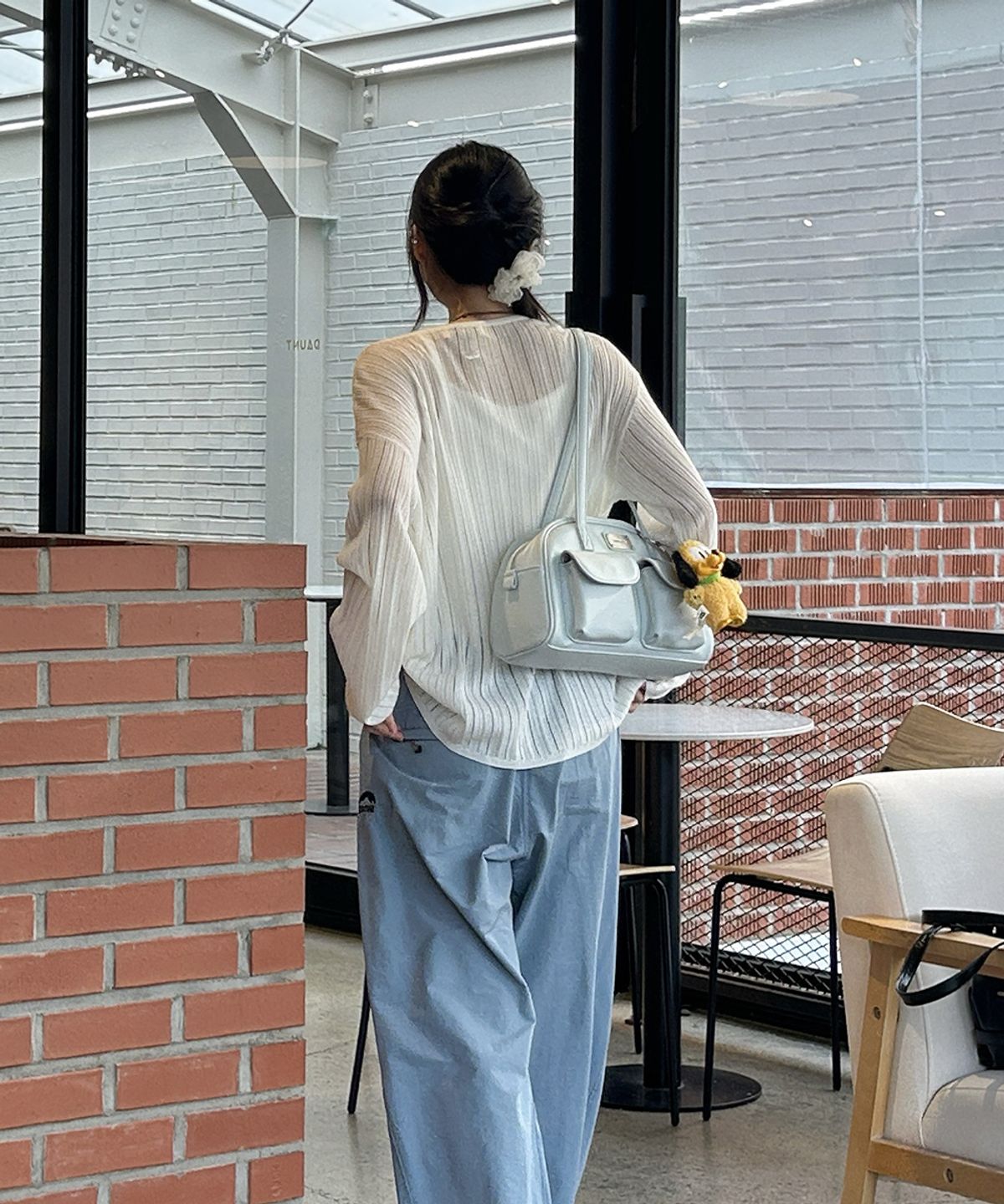 파온스(PAONS) 쉐링 보부상 숄더백 스카이블루