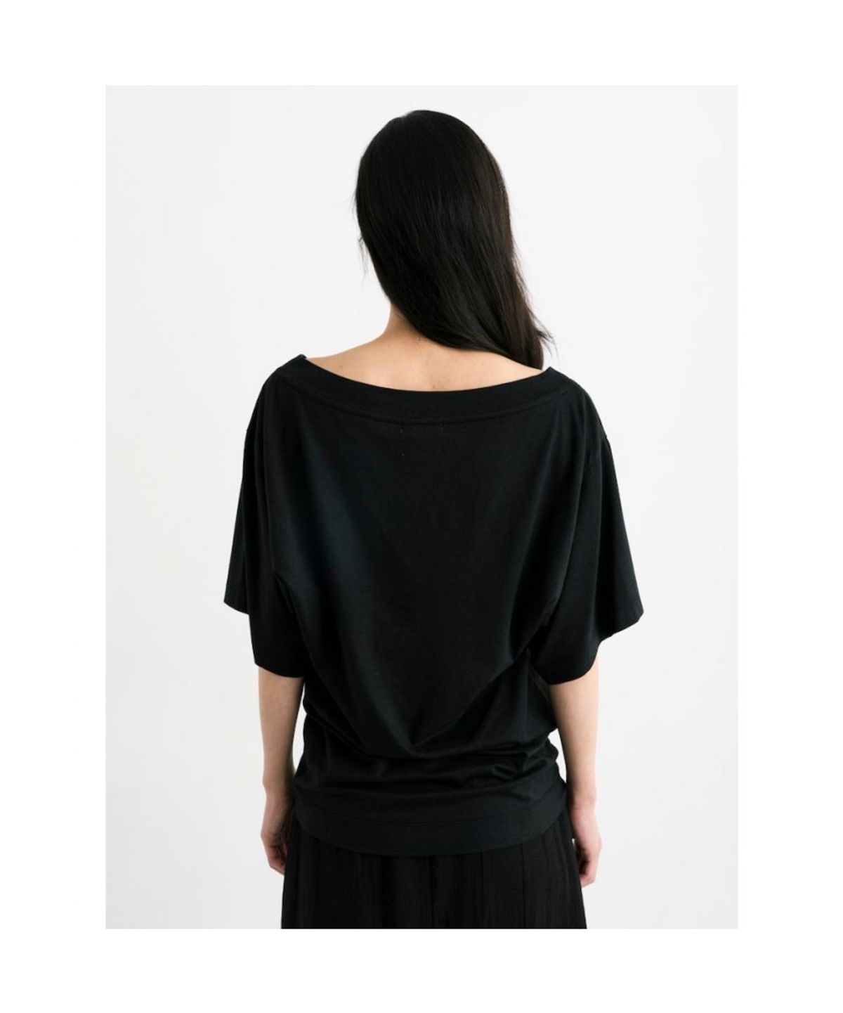 앙개(ANGGAE) Oversized Back Draped TShirt  Black