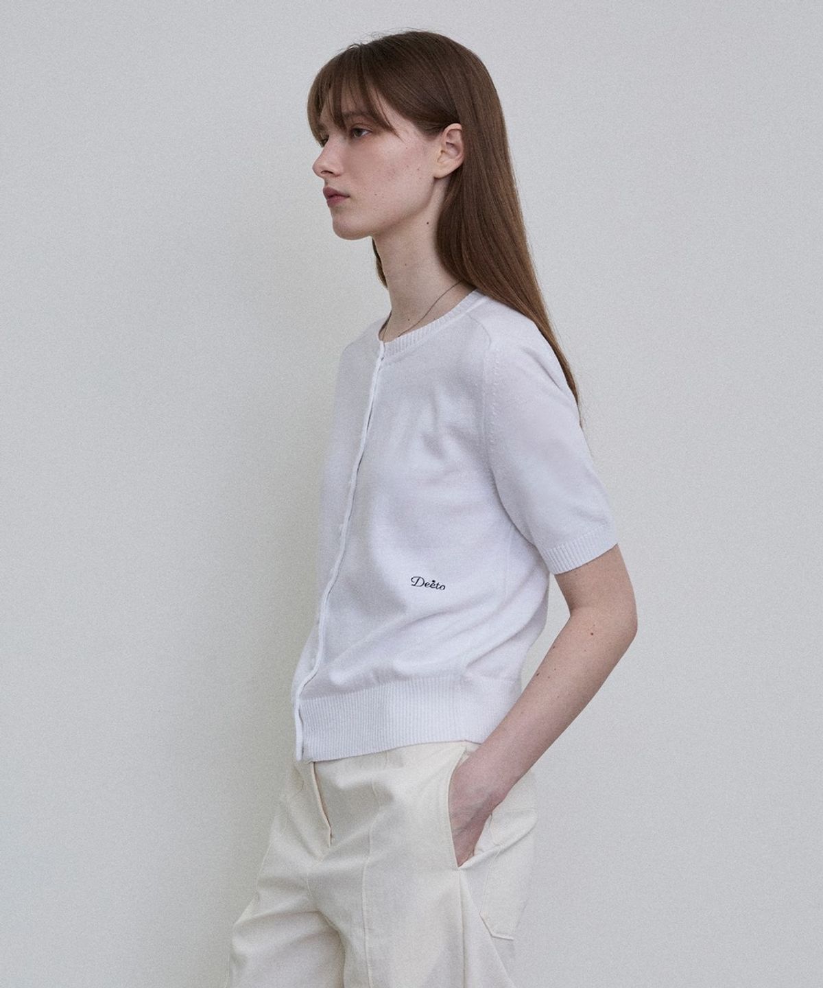 디에토(DEETO) Italian Yarn Covered Button Knit Cardigan [WHITE]