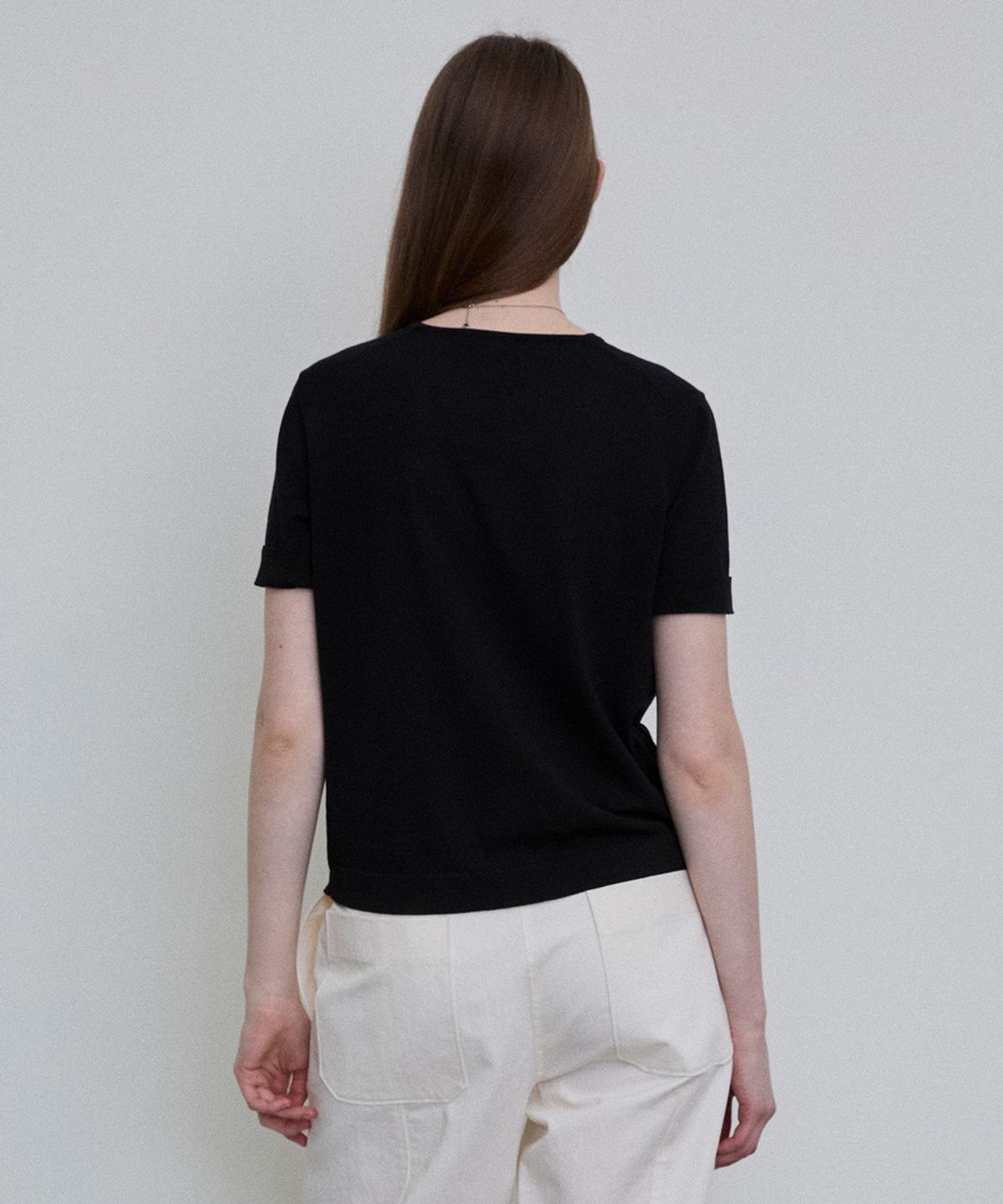 디에토(DEETO) Embroidered Sleeve Knit Tee [BLACK]