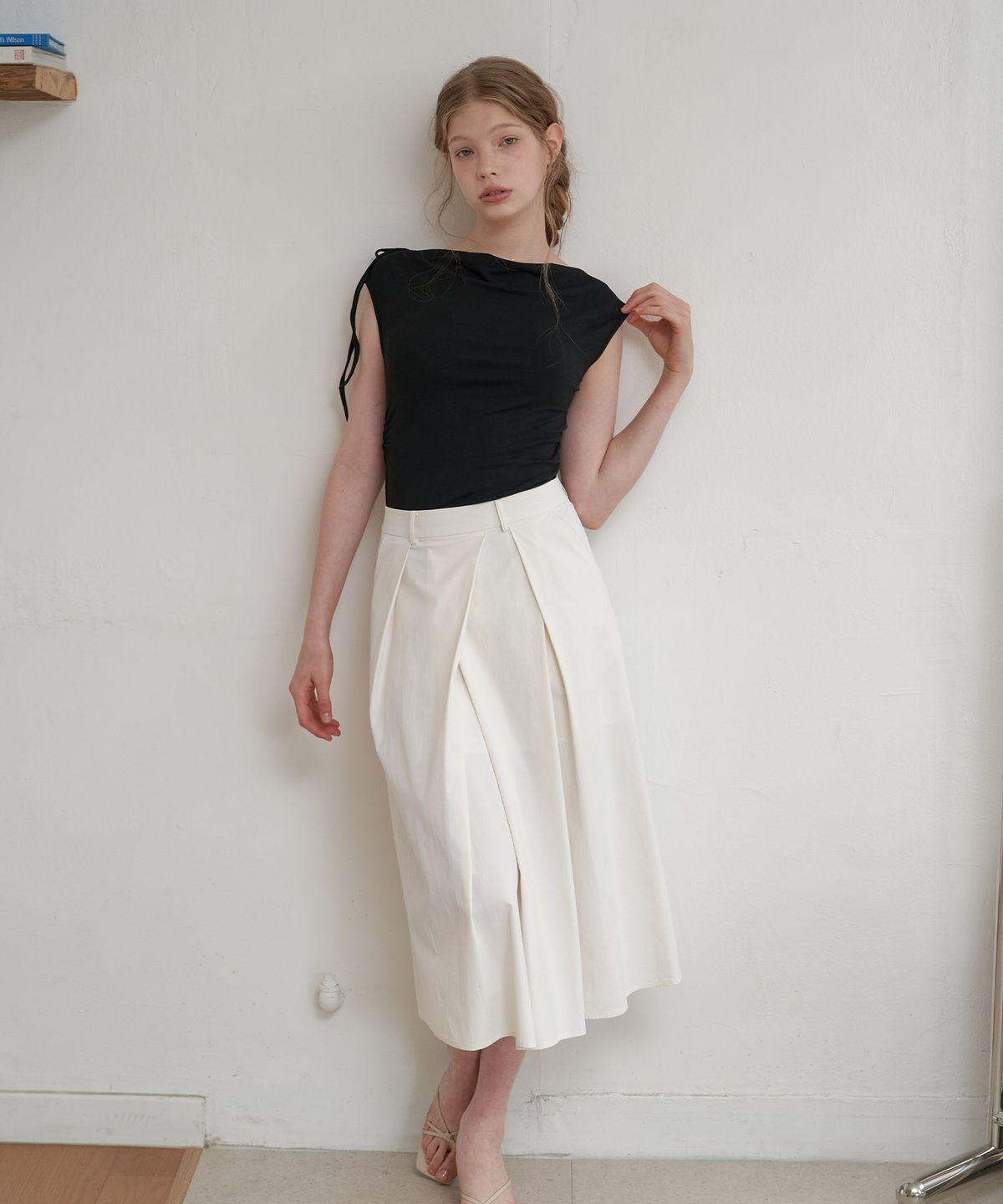 플로브(FLOVE) STRING OFF SHOULDER_BK