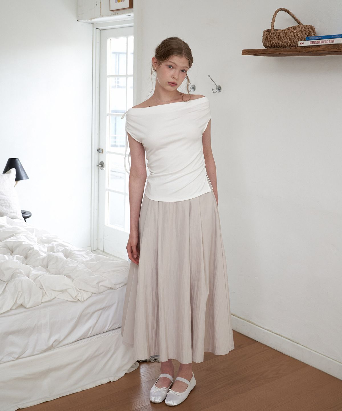 플로브(FLOVE) HALF FLARE SKIRT_BE