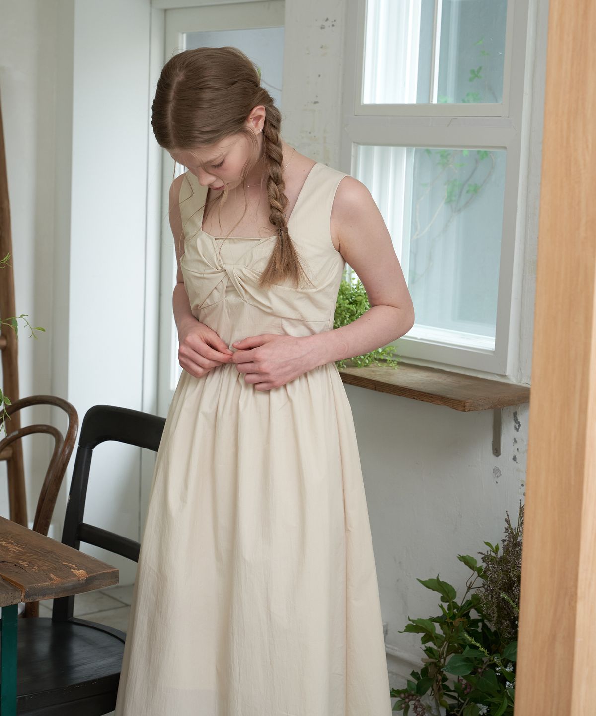 플로브(FLOVE) TWIST FLARE DRESS_L/BE