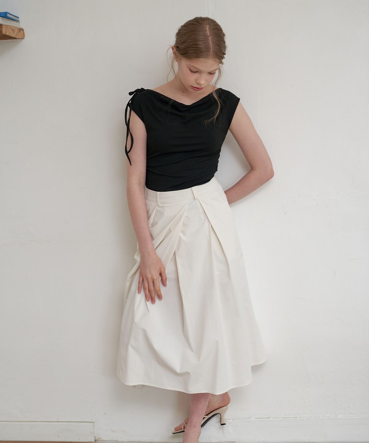 플로브(FLOVE) UNBAL PINTUCK LONG SKIRT_IV