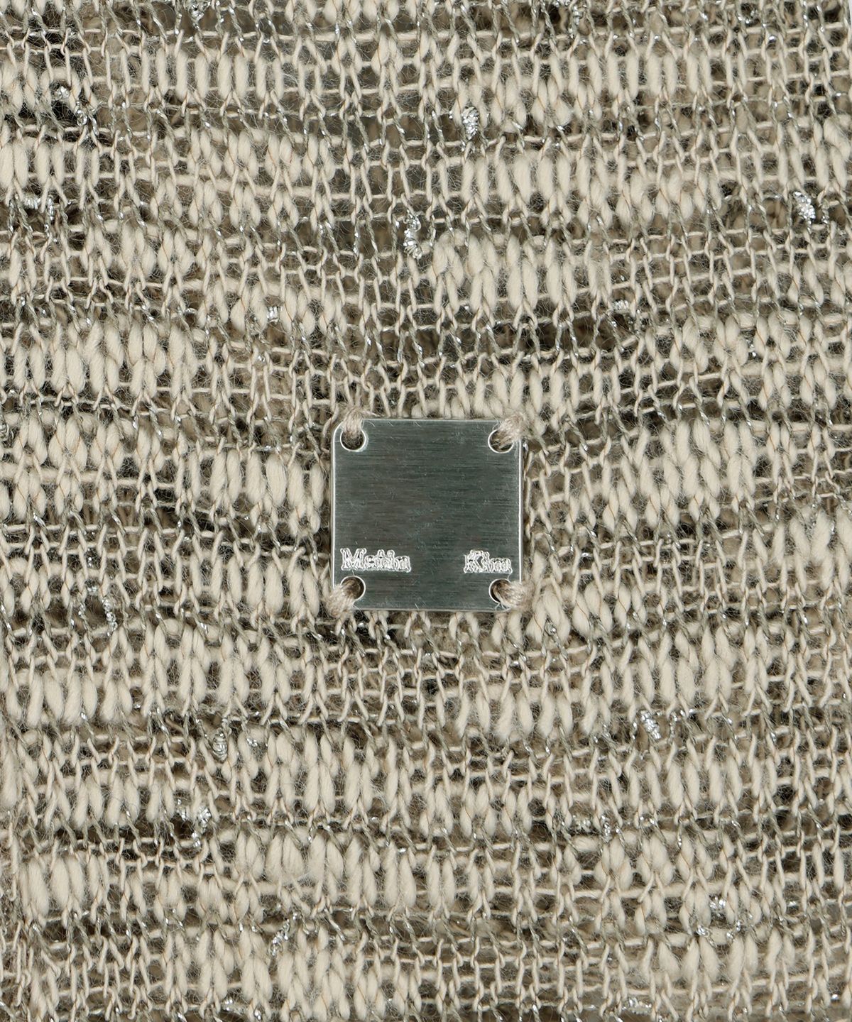 마뗑킴(MATIN KIM) TRANSFORMABLE COVER UP SCARF IN KHAKI
