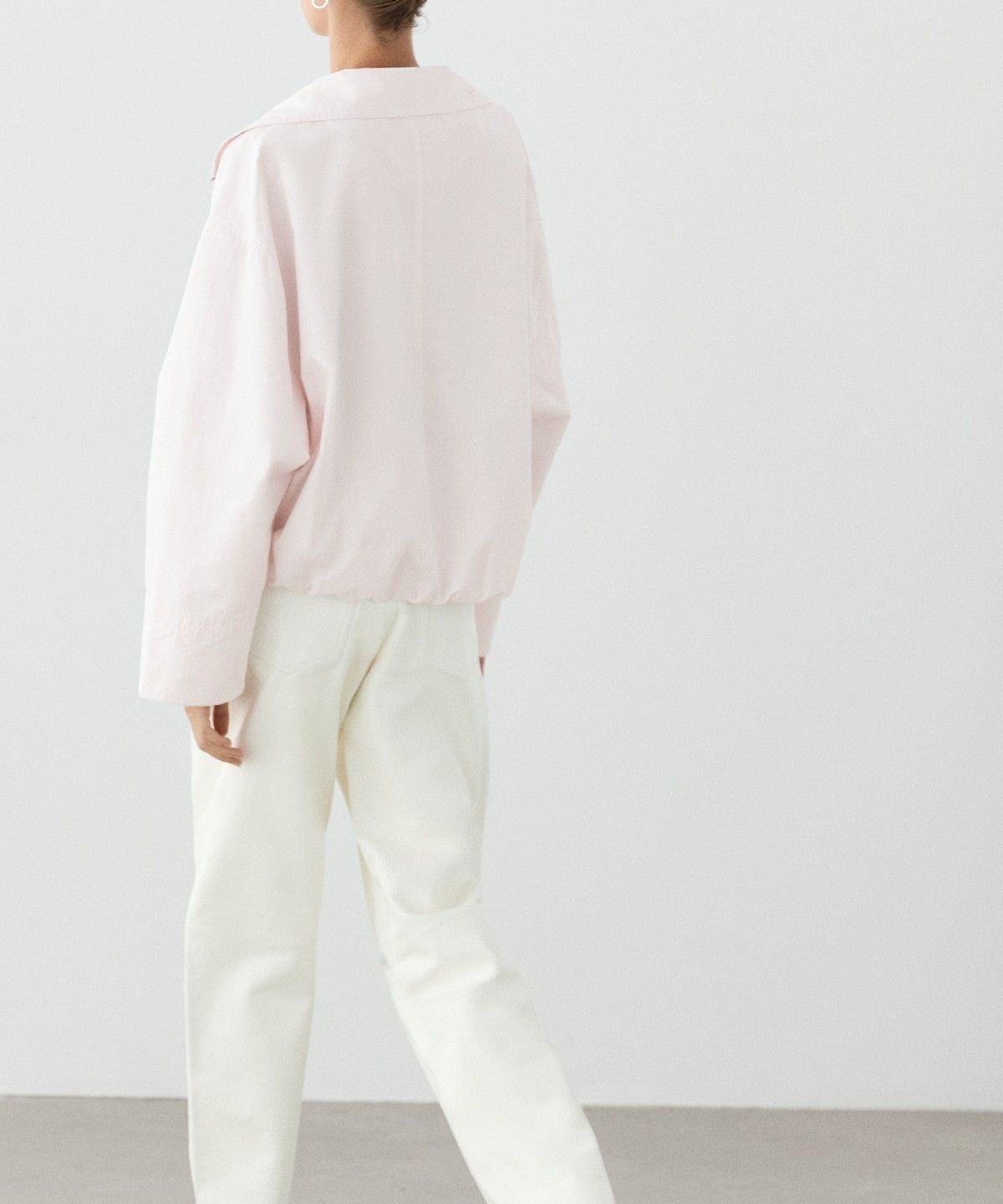 마시모두띠(MASSIMO DUTTI) 하이넥 봄버 자켓