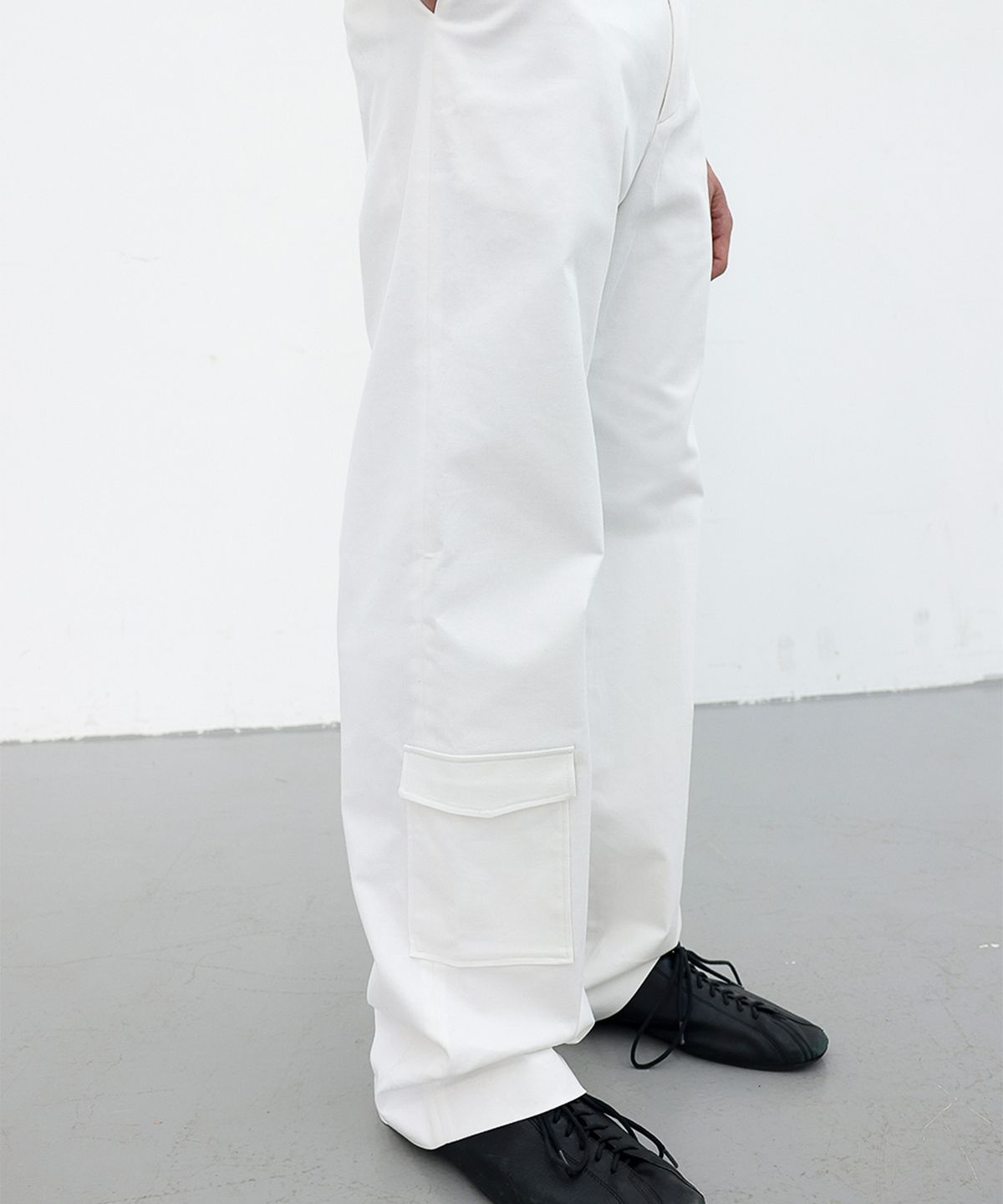 애니타임로릭(ANYTIME LOREAK) POPPY WIDE COTTON PANTS - WHITE