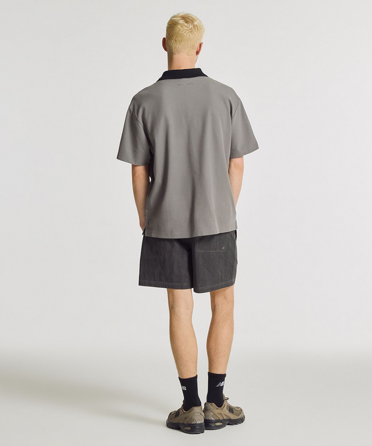 뉴발란스(NEW BALANCE) NBNVGCA013 / UNI 썬키스트 4.5부 쇼츠 (CHARCOAL)