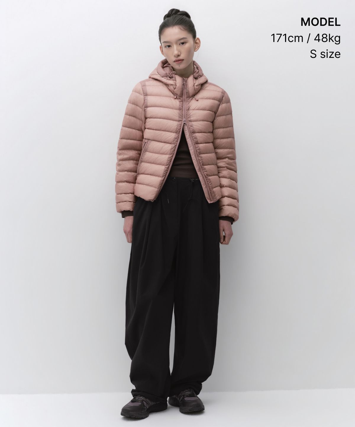 무신사 스탠다드 우먼(MUSINSA STANDARD WOMAN) 우먼즈 벌룬 파라슈트 팬츠 [블랙]