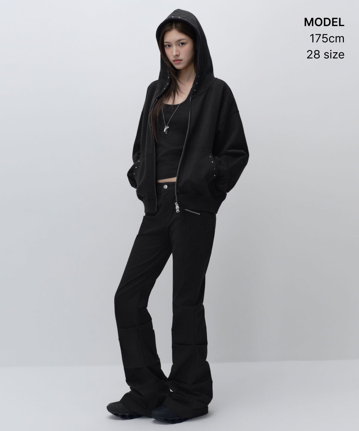 무신사 스탠다드 우먼(MUSINSA STANDARD WOMAN) [언바운드 걸] 우먼즈 플레어 팬츠 [블랙]