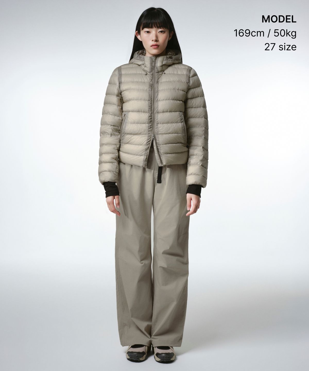 무신사 스탠다드 우먼(MUSINSA STANDARD WOMAN) [시티 레저] 우먼즈 나일론 벨티드 파라슈트 팬츠 [그레이쉬 베이지]