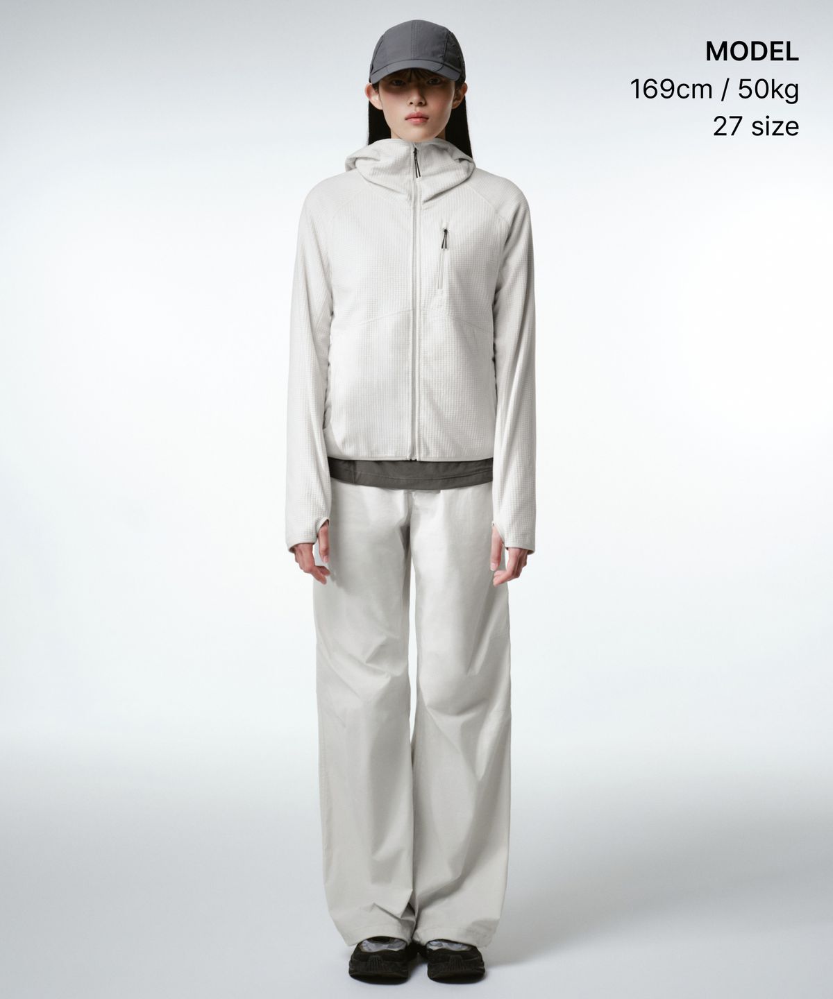 무신사 스탠다드 우먼(MUSINSA STANDARD WOMAN) [시티 레저] 우먼즈 나일론 벨티드 파라슈트 팬츠 [스톤 화이트]